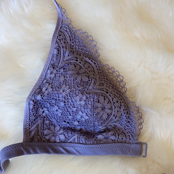 Victoria’s Secret size M bralette - Picture 5 of 5